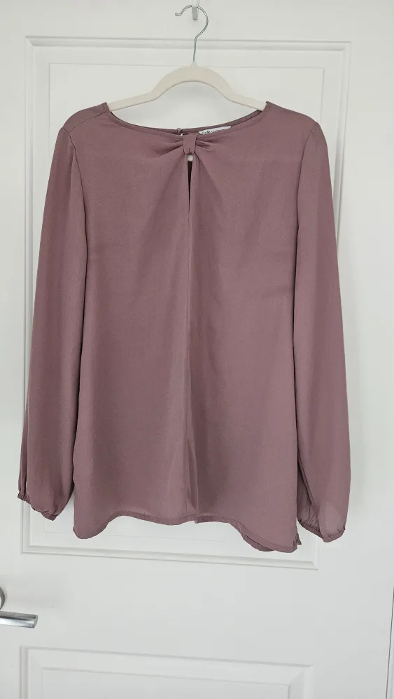 NEGOTIABLE!! dkr & company Blouse - Size L, Mauve color thumbnail