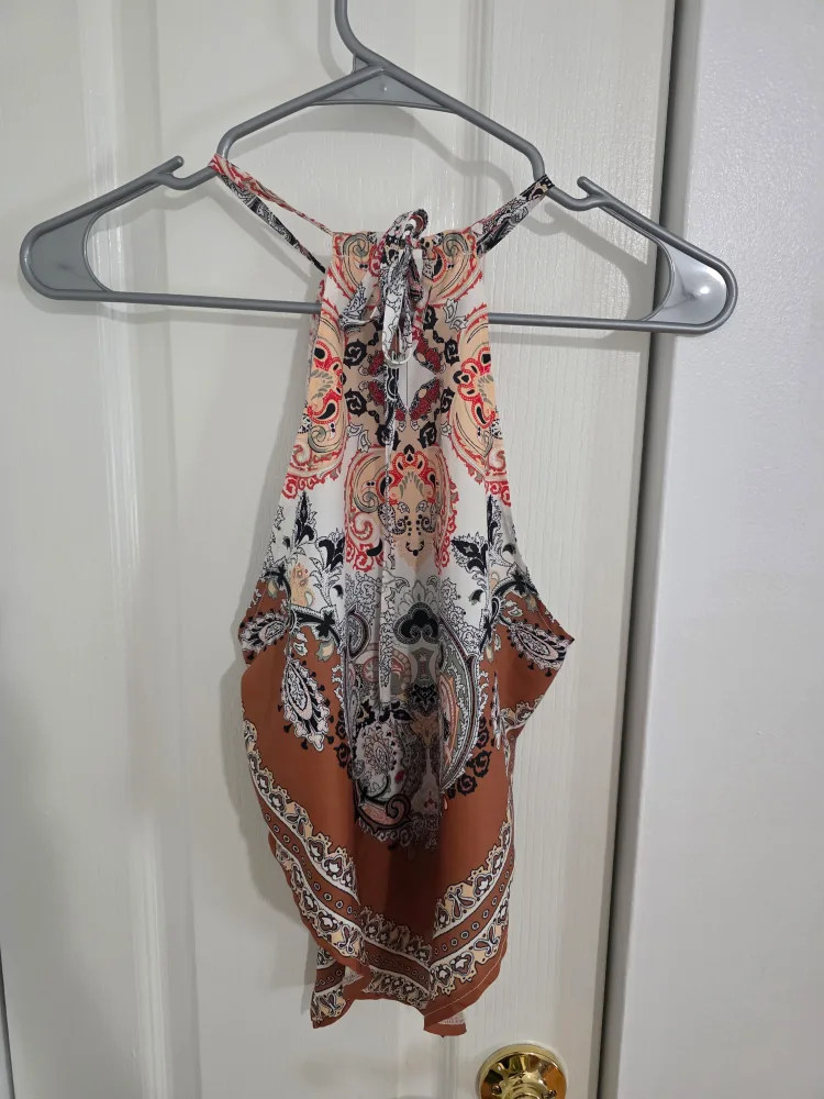 Halter Top image indicator(2)