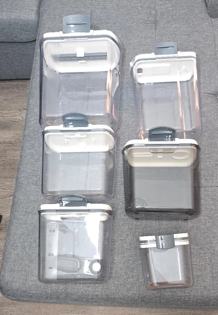 Set of 6 Clear Food Storage Containers thumbnail