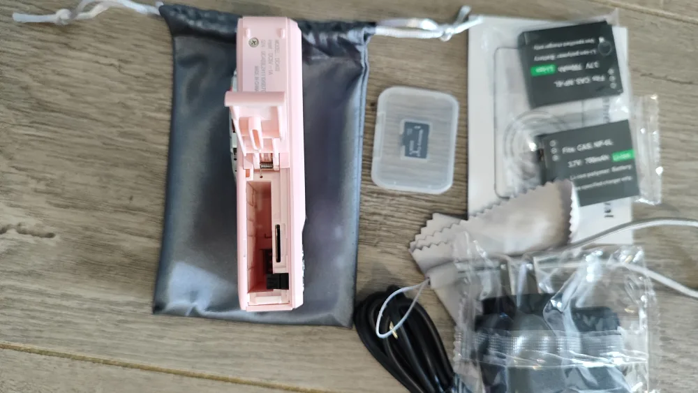 Pink Digital Camera with Accessories image indicator(5)