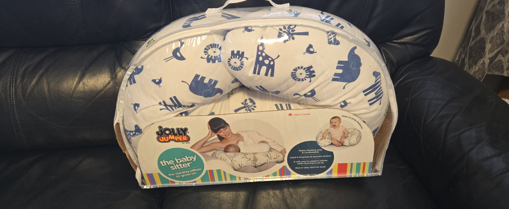 New Jolly Jumper The Baby Sitter Nursing Pillow