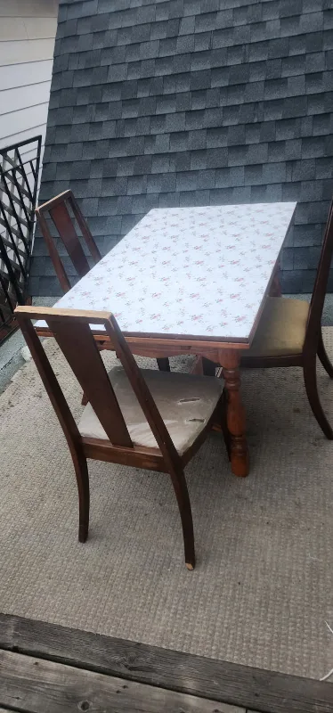 Dining Table and Chairs Set thumbnail