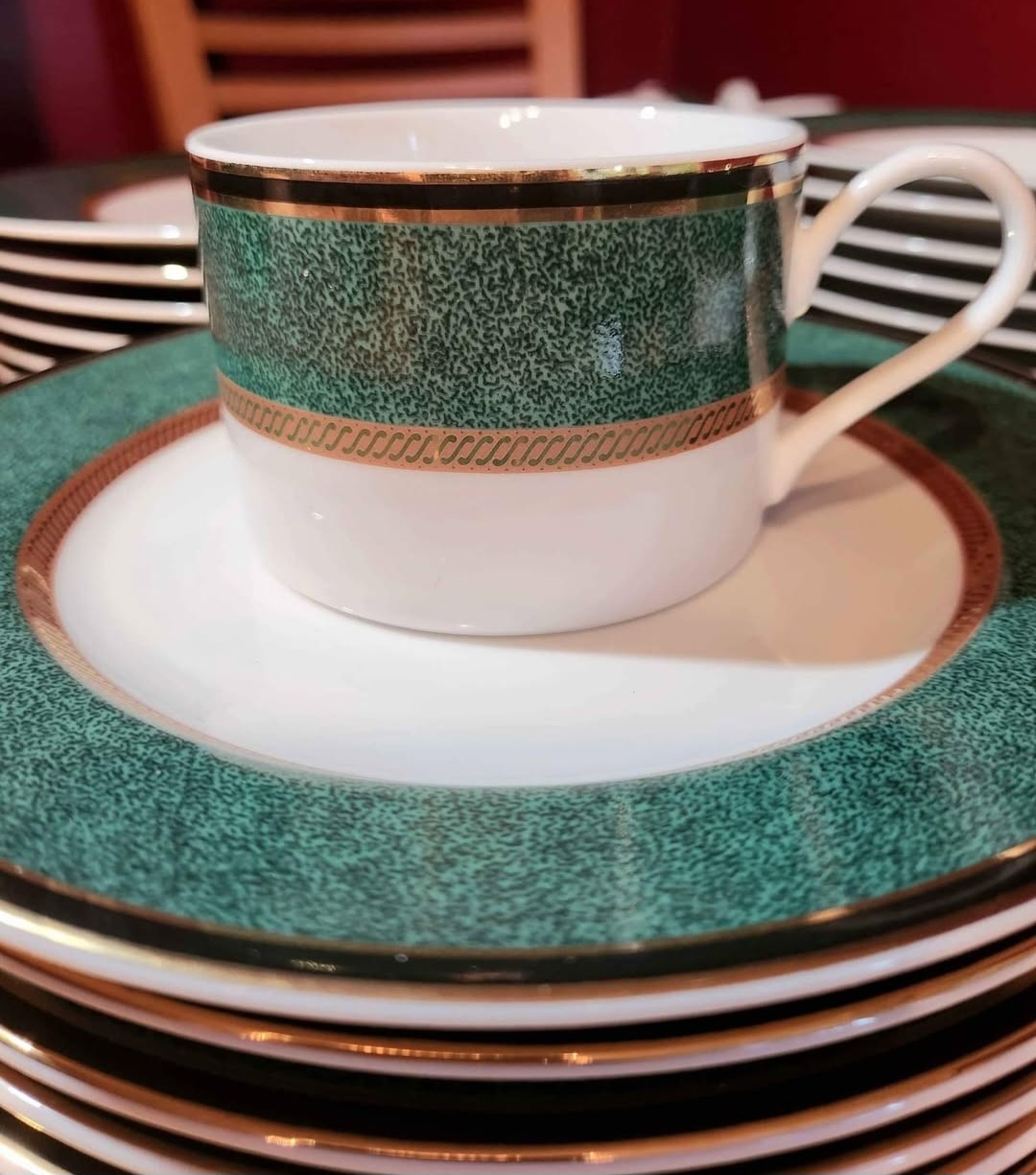 Dinnerware for 8 - photo 3