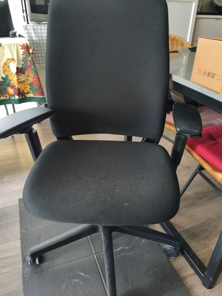 Steelcase Amia good condition