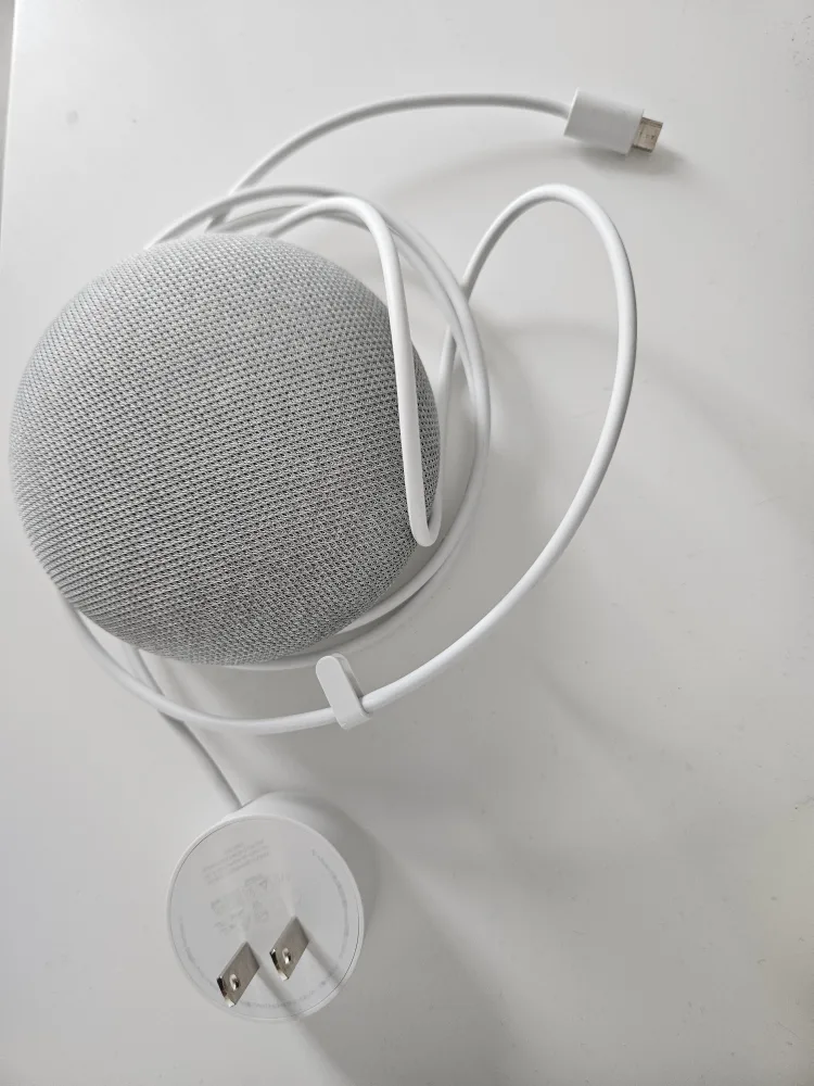 Google HomeSmart Speaker - Grey thumbnail