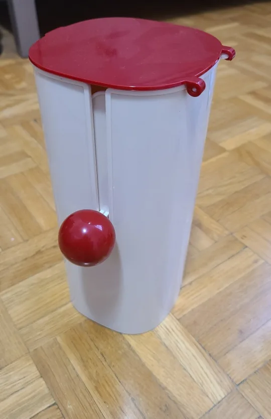 Makeup Brush Holder with Lid🥕 image indicator(5)