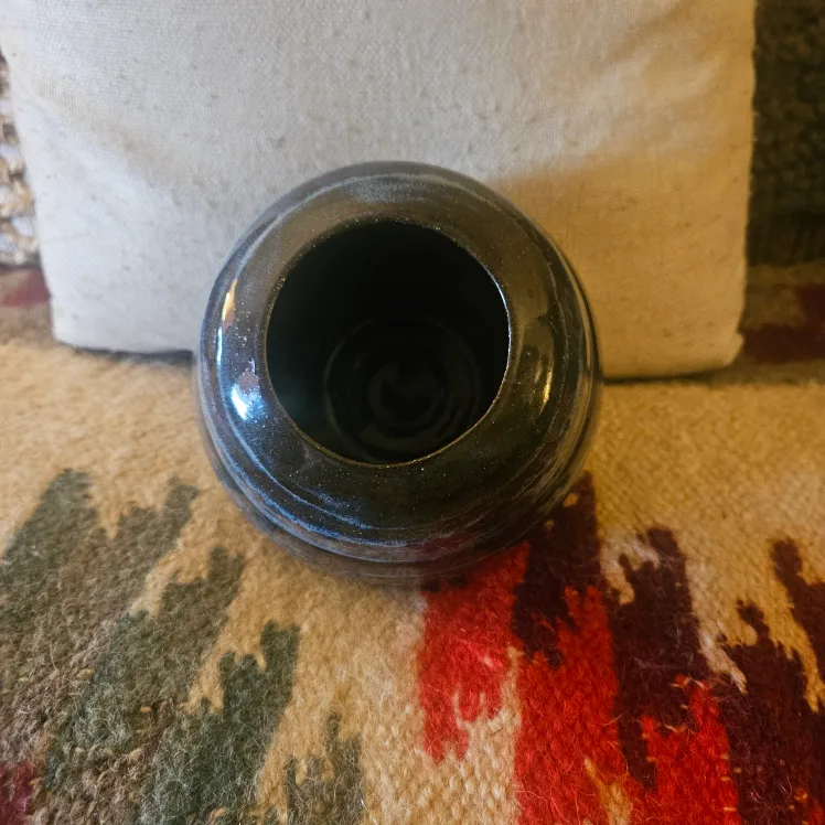 Handmade pottery  Made By  ART Moro-Wey  NewYork image indicator(3)