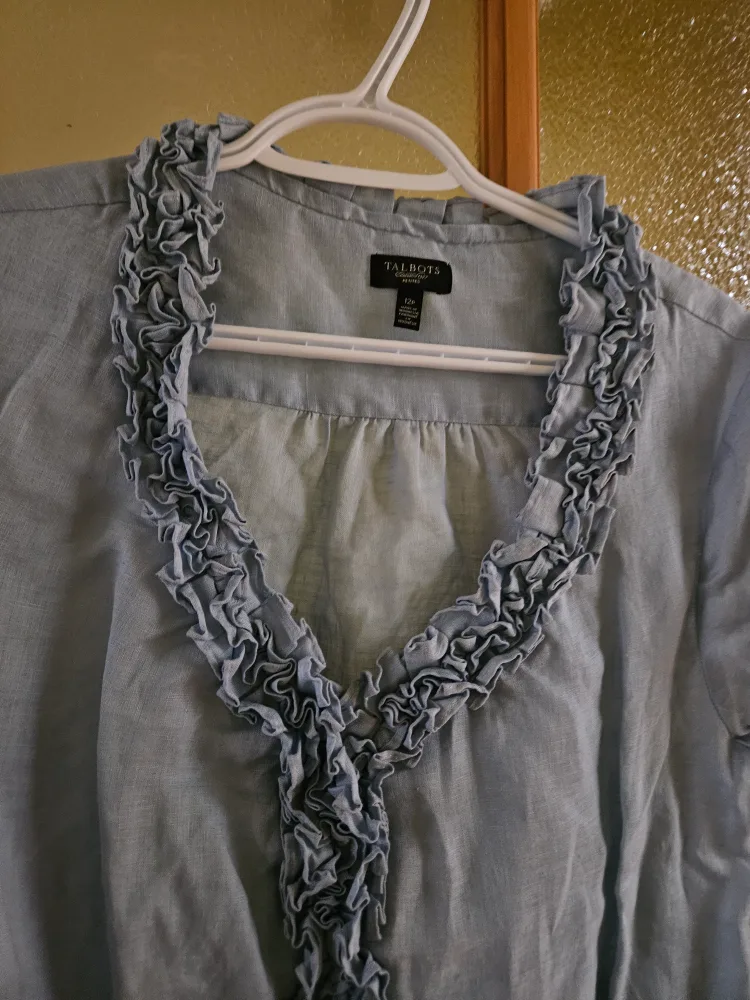 Talbots Linen Top - Size 12P image indicator(3)