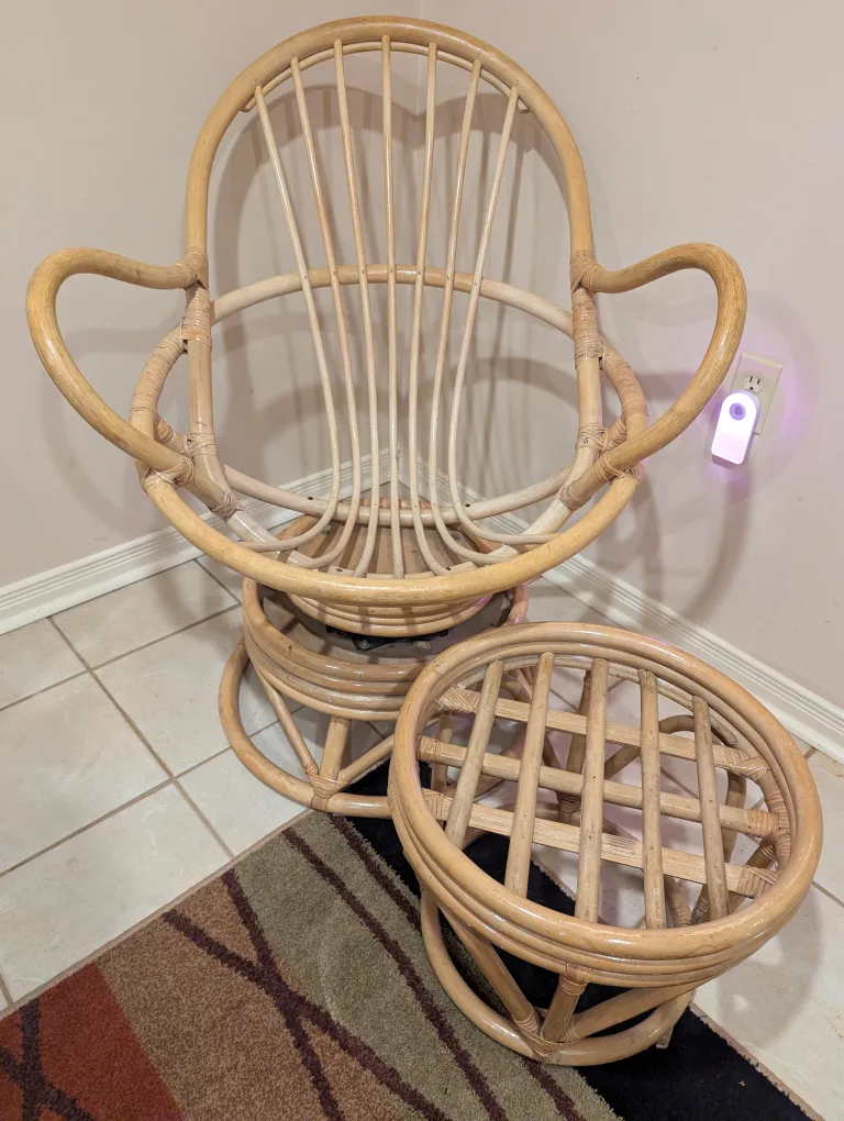 Rattan Swivel Rocker Chair with Ottoman image indicator(2)