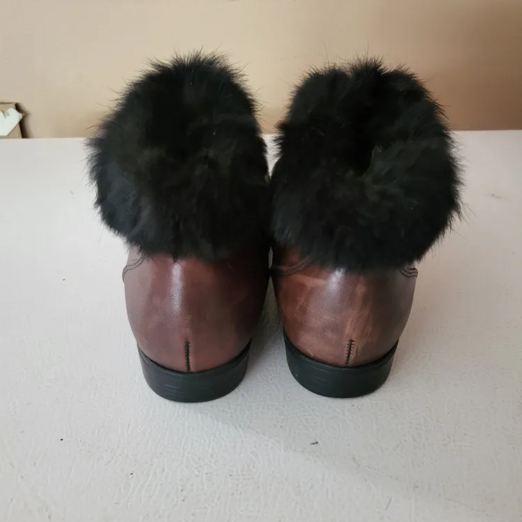 Womens Brown Leather Black Fur Ankle Boots - Size 10 image indicator(2)