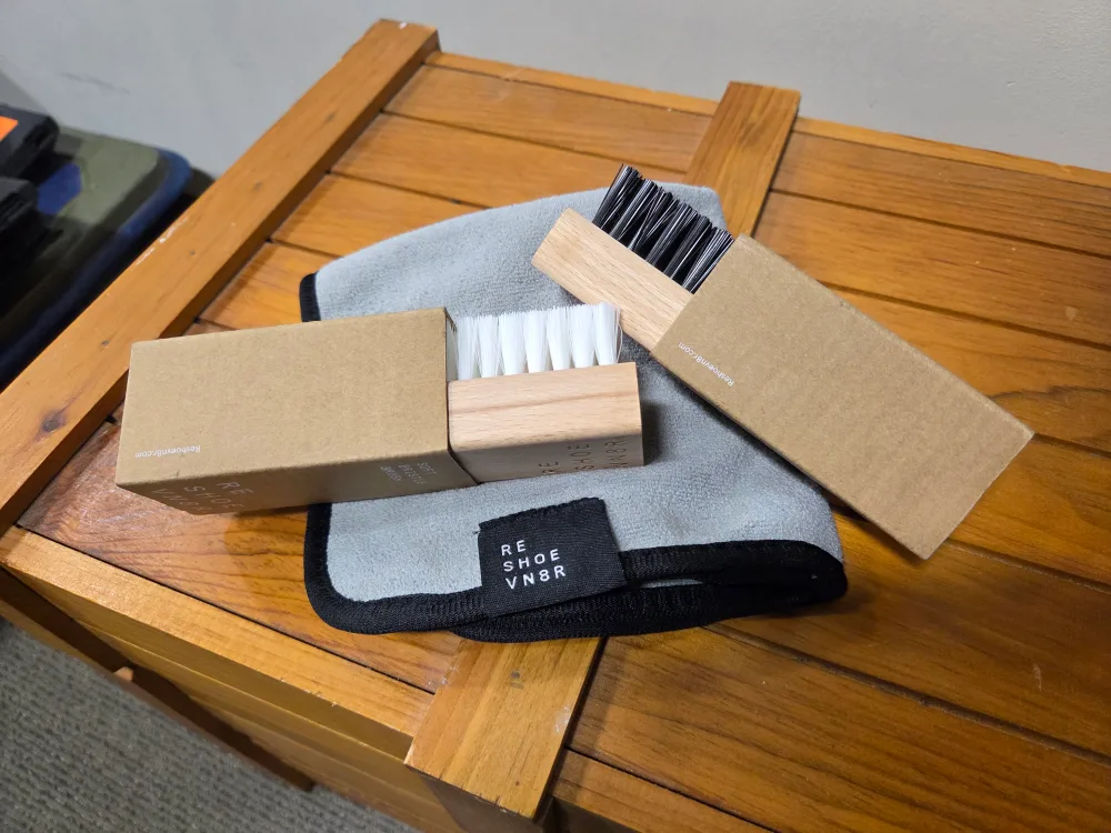 Reshoevn8r Starter Shoe Cleaning Kit thumbnail