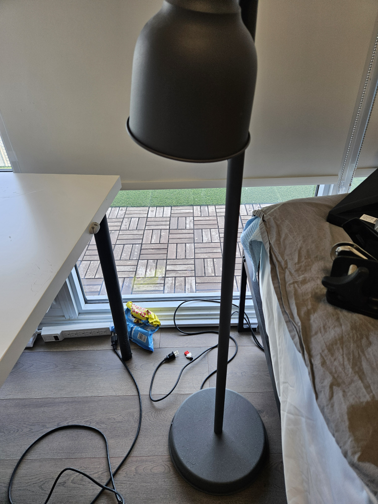 IKEA Hektar Floor Lamp - 3 Spotlights, Dark Gray [moving out] - photo 2