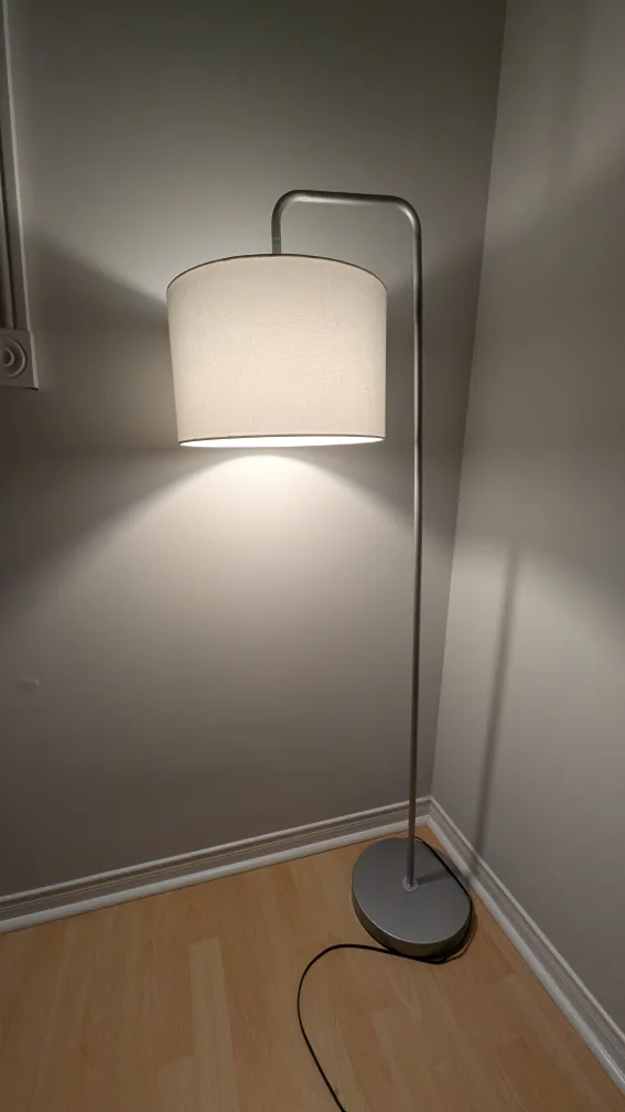 Floor Lamp - Silver Finish ( Selling for 69$ online) image indicator(3)