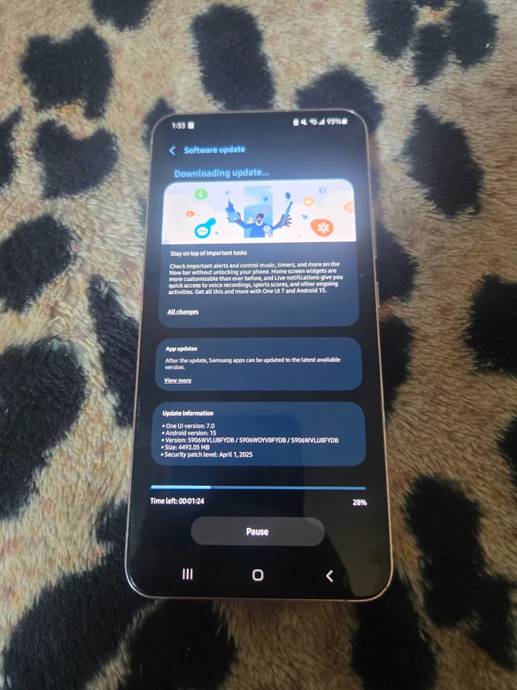 Samsung Galaxy S22+ SM-S906W image indicator(2)