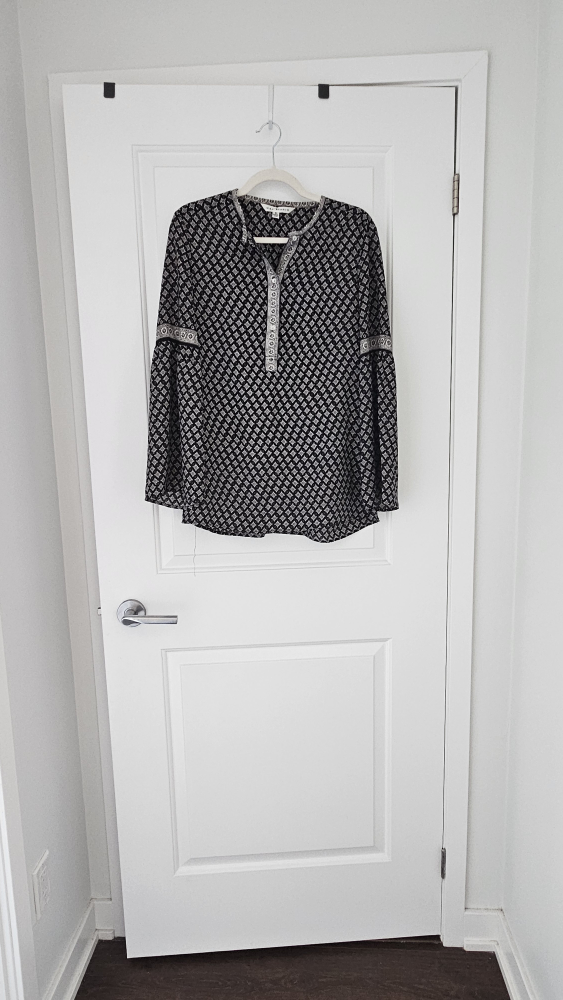 NEGOTIABLE - Max Studio Black Patterned Blouse - Size S (4) - photo 5