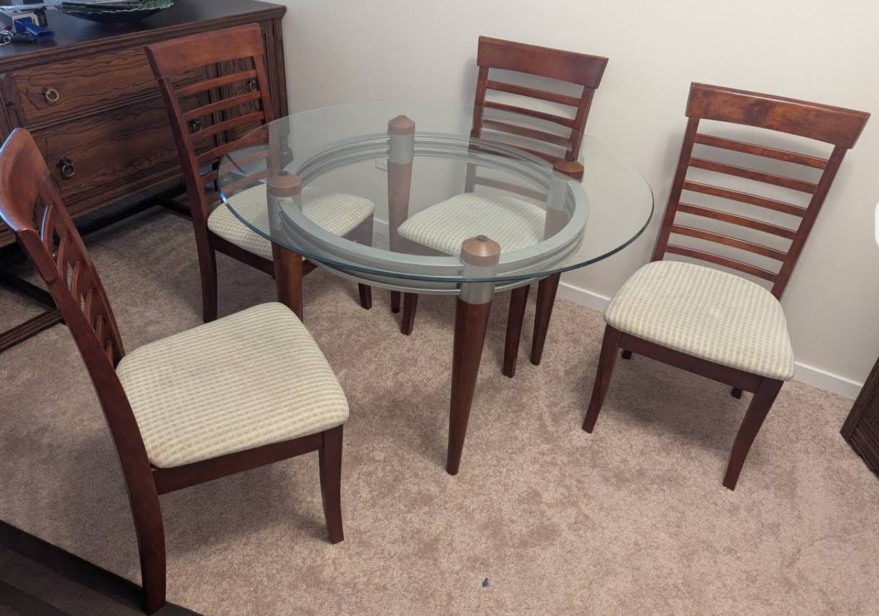 Household Items: Furniture