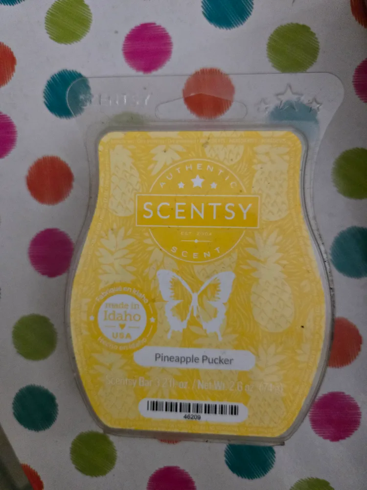 Scentsy Pineapple Pucker Wax Bar 💚 🥕 thumbnail