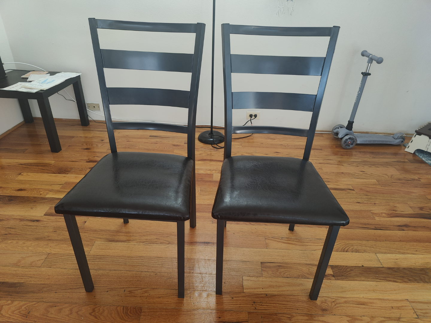 Set of 2 Black Chairs