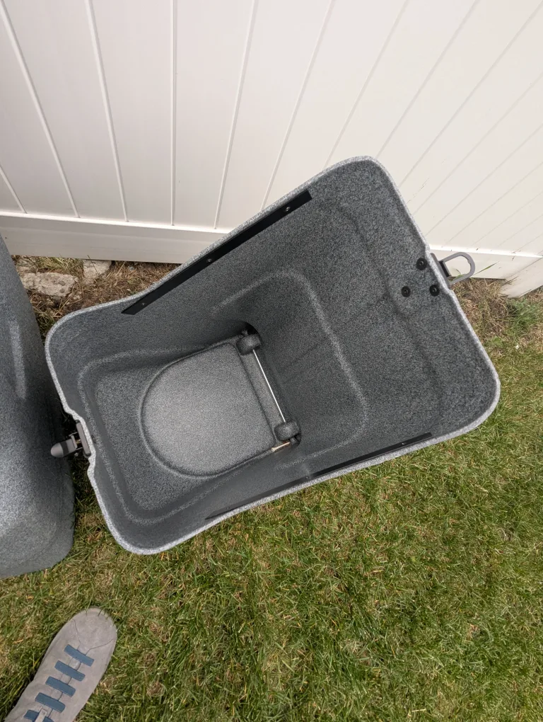 GREAT CONDITION *NO KEYS* hard shell golf club Case image indicator(7)