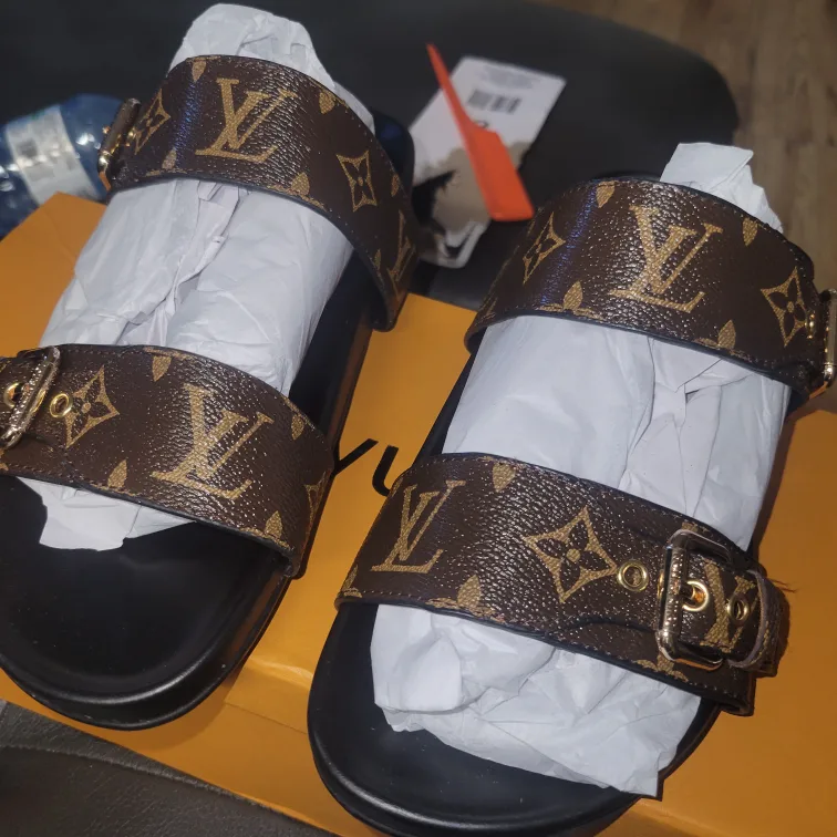 Louis Vuitton Sandals thumbnail