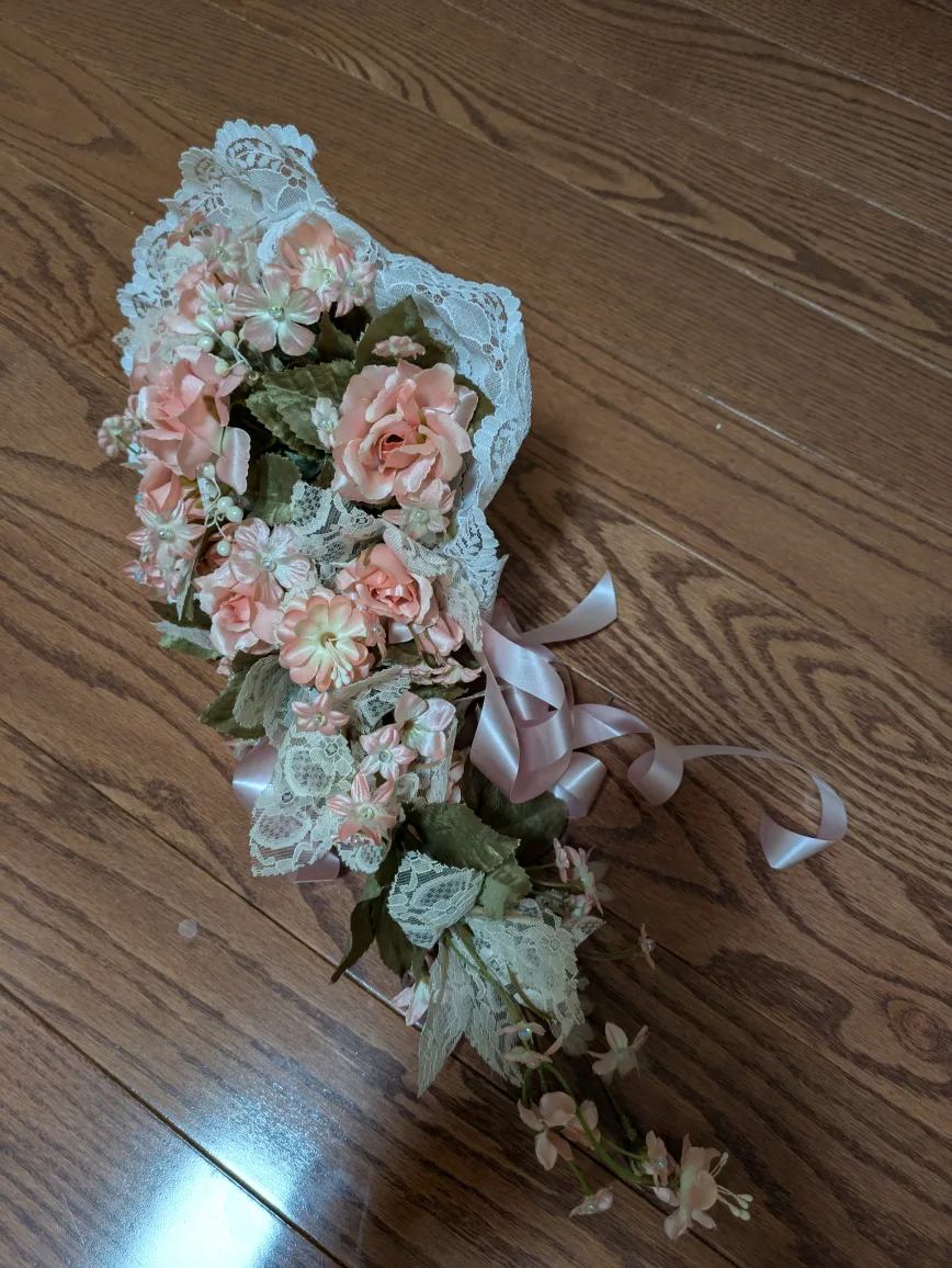 🌟#freecycle, Wedding Bouquet - Pink Flowers & Lace image indicator(2)