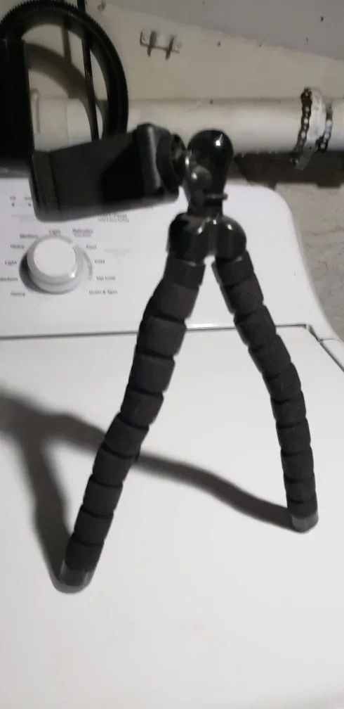 Flexible Tripod with Phone Holder 💚 thumbnail