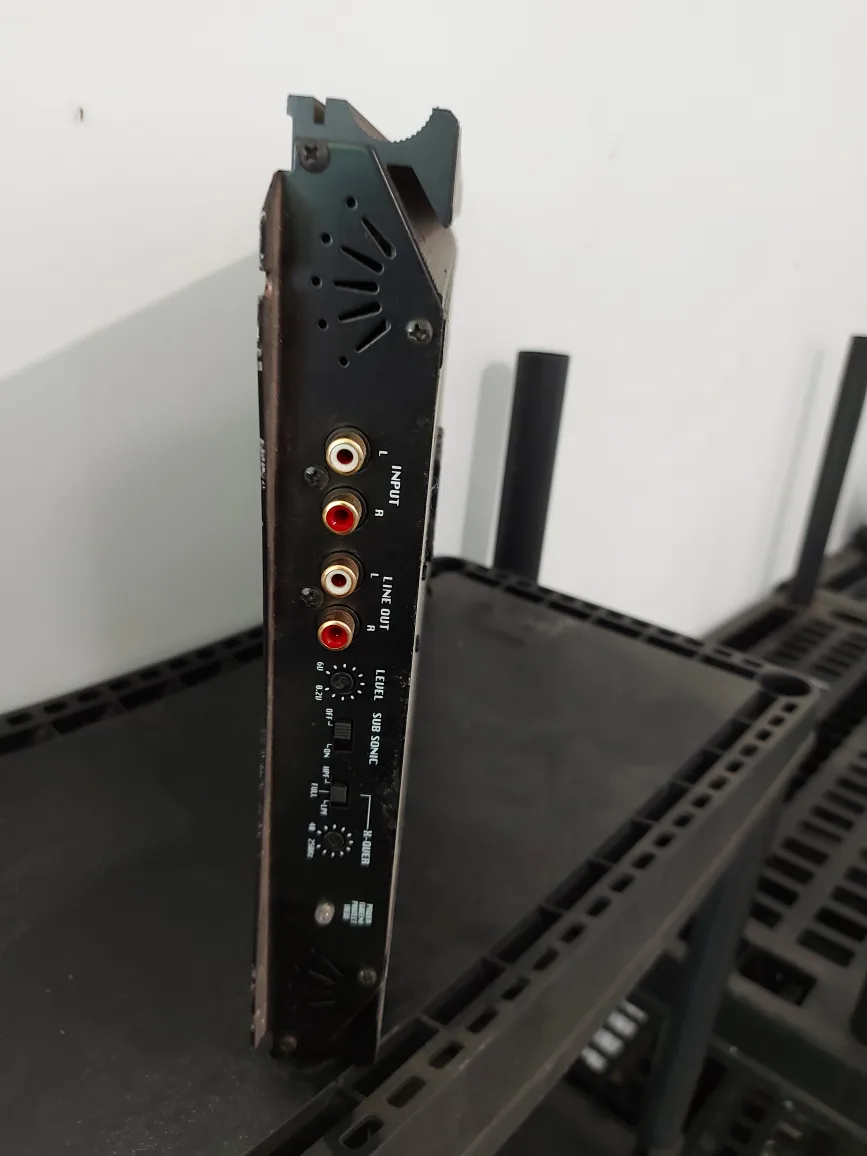 2400 Watt 2 Channel MOSFET Amplifier image indicator(3)