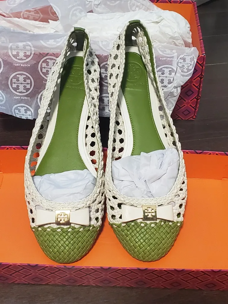 Tory Burch Carlyle Flat Madras Leather Shoes - Size 8 thumbnail