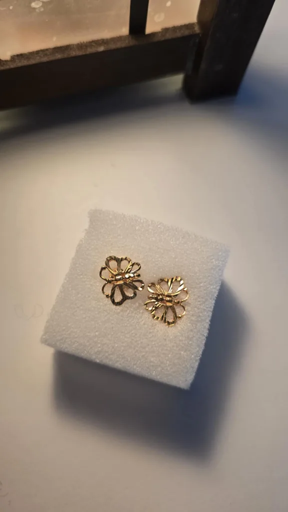 Gold Tone Floral Earrings thumbnail