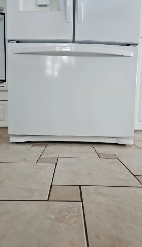 Kenmore Refrigerator - photo 2