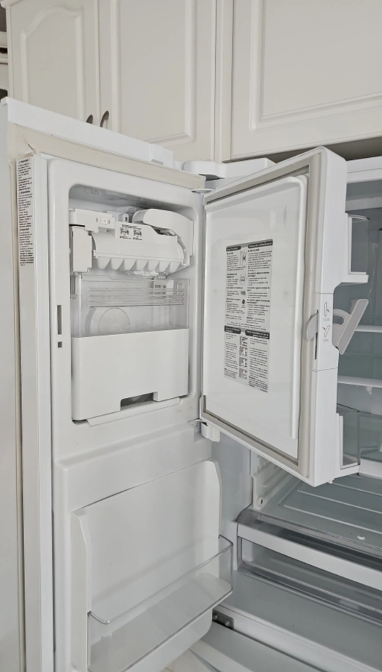 Kenmore Refrigerator - photo 4