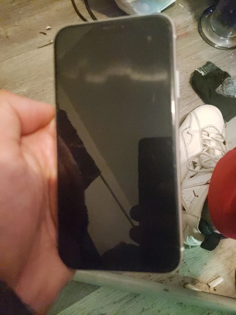 Apple iPhone XR - White for parts💚