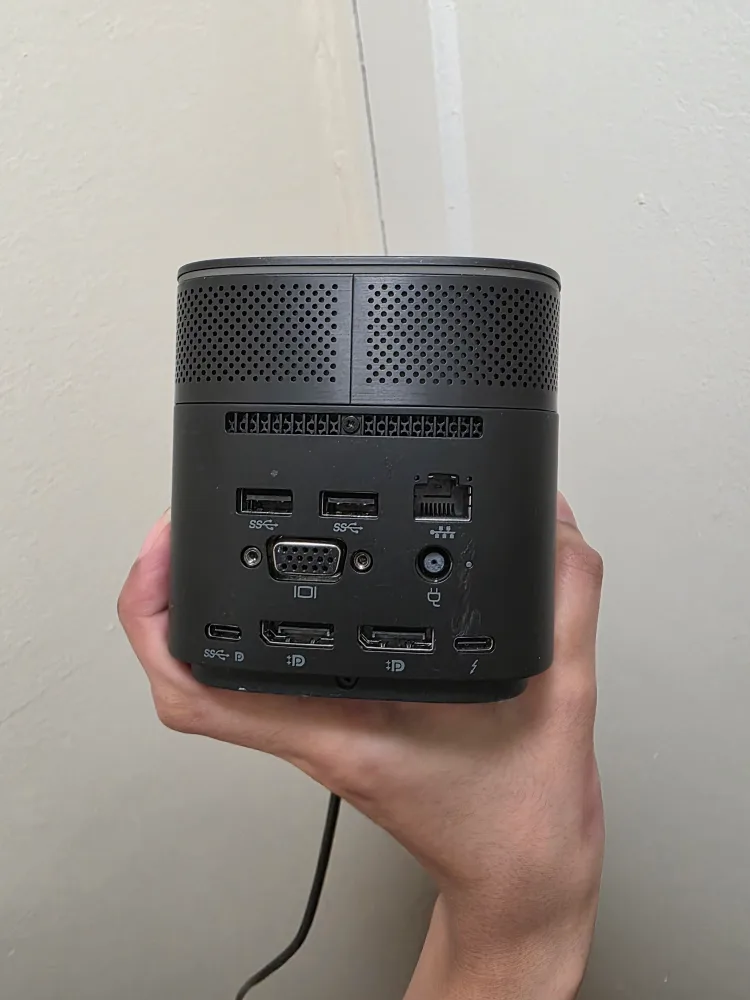 HP Thunderbolt Dock G4 - Great Condition! image indicator(2)