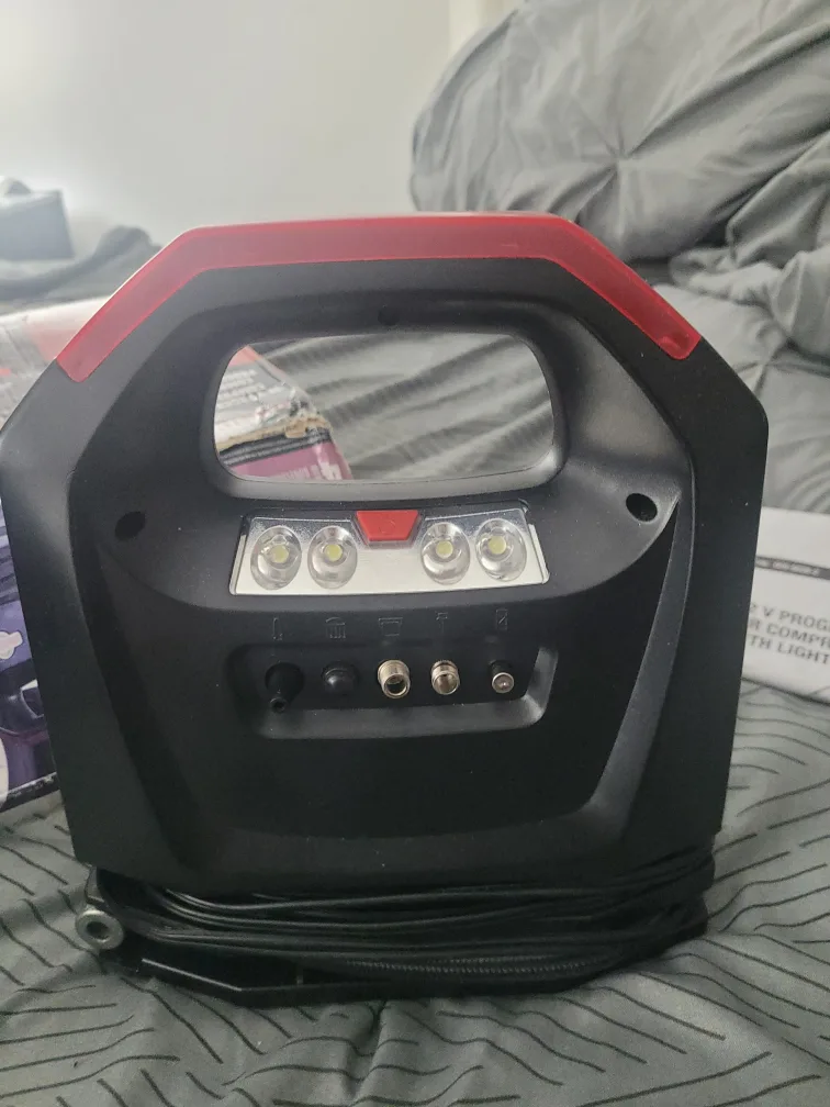 MotoMaster 12V Portable Air Compressor image indicator(2)