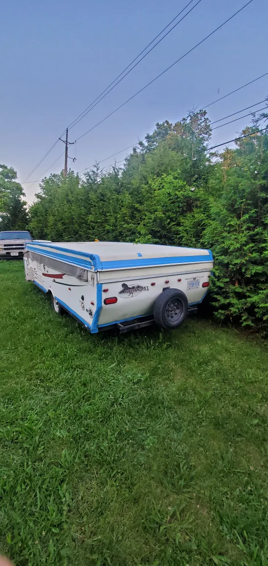 Mustang XL Pop-Up Camper thumbnail