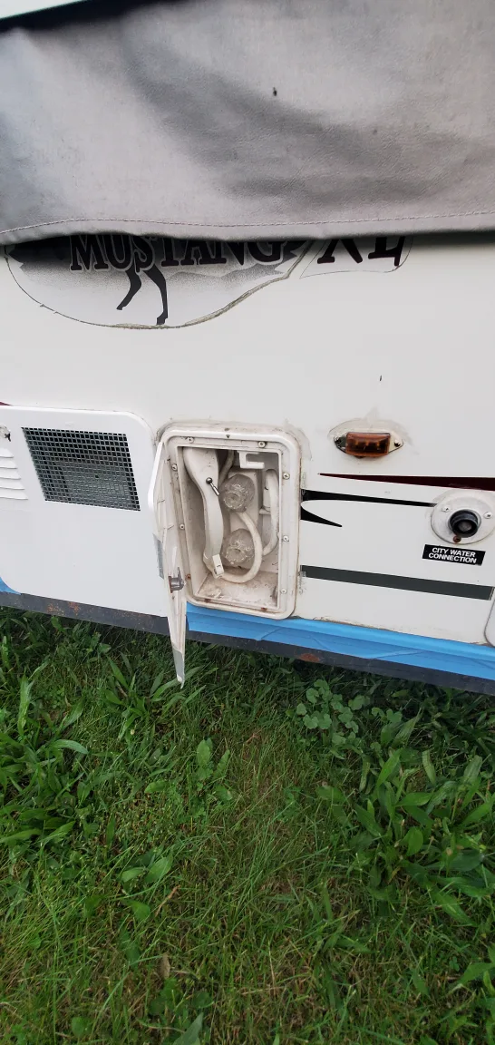 Mustang XL Pop-Up Camper image indicator(3)