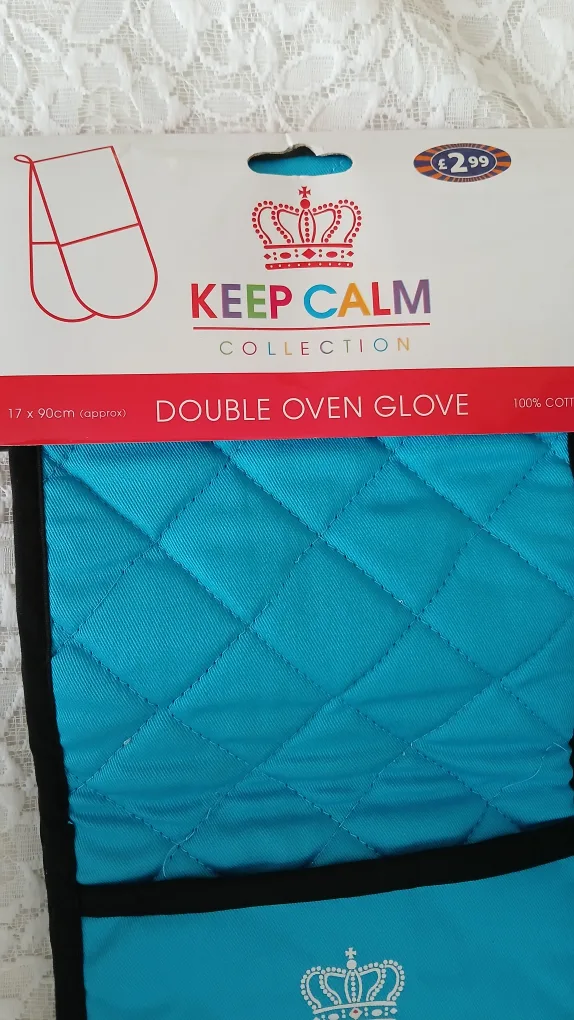 Collection of  Canister Set and Oven Glove for $5.00 image indicator(3)