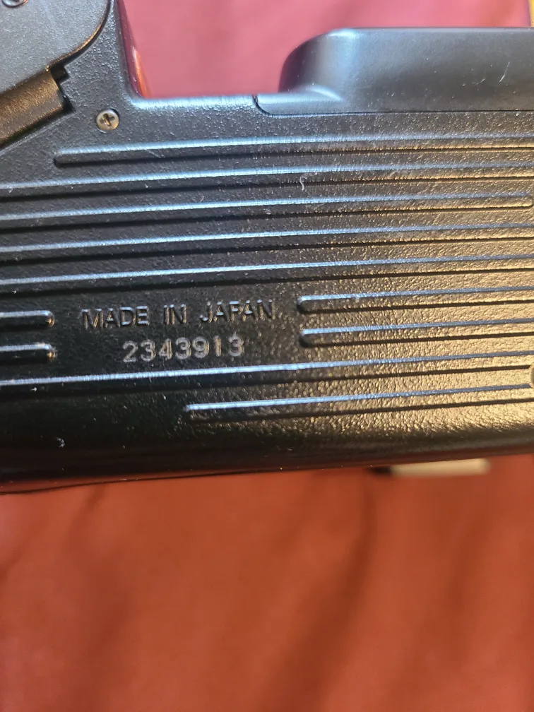 Nikon F60 Camera with Sigma Lens image indicator(9)