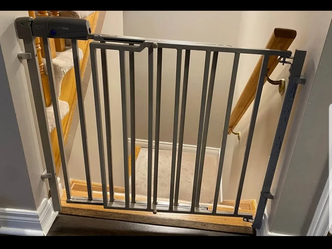 Evenflo Secure Step baby Gate thumbnail