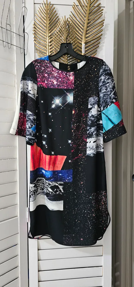 Multi-Colored Dress Size M thumbnail