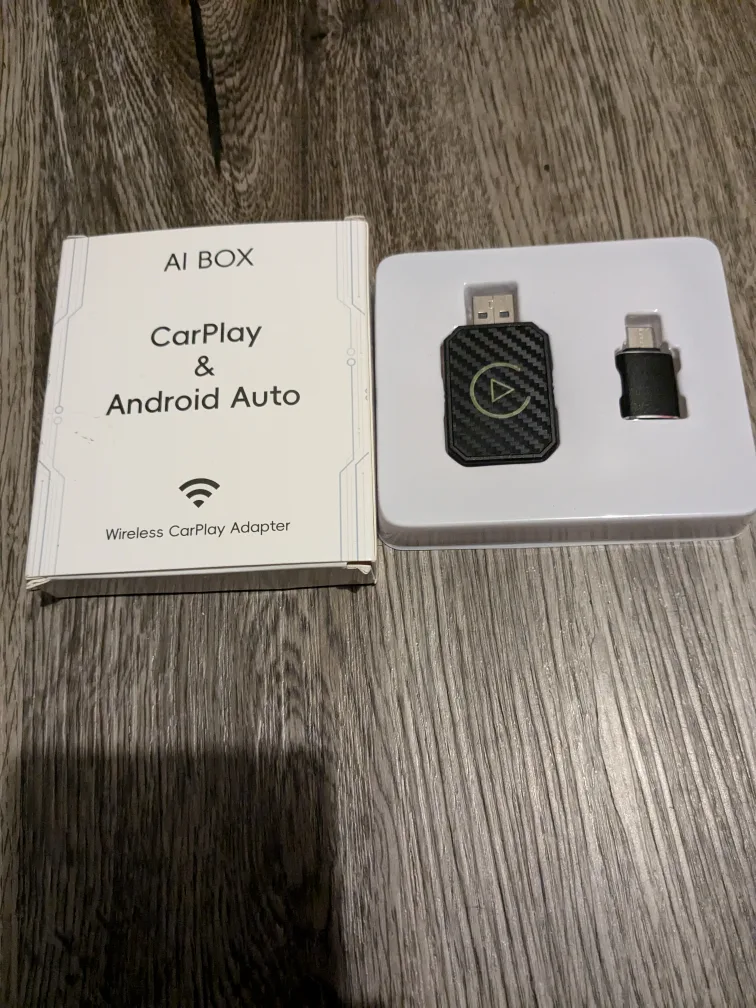 CarPlay & Android Auto Wireless Adapter thumbnail