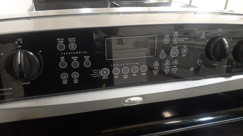Whirlpool Electric Range - photo 4