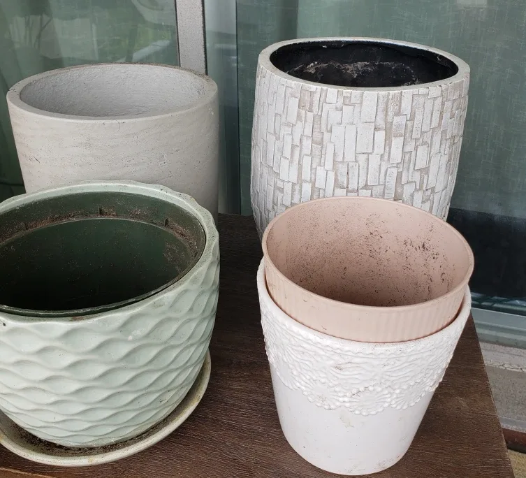 Set of Decorative Ceramic Pots thumbnail