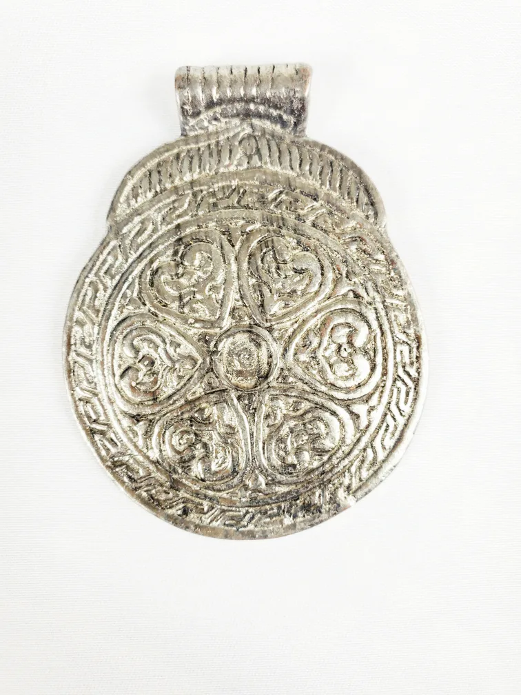 African Adinkra White  Brass Pendant Jewelry (Akoma) image indicator(3)