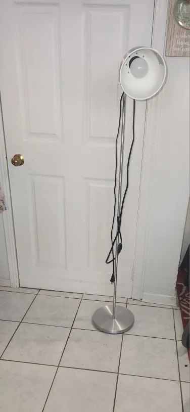 Modern Standing Lamp image indicator(2)