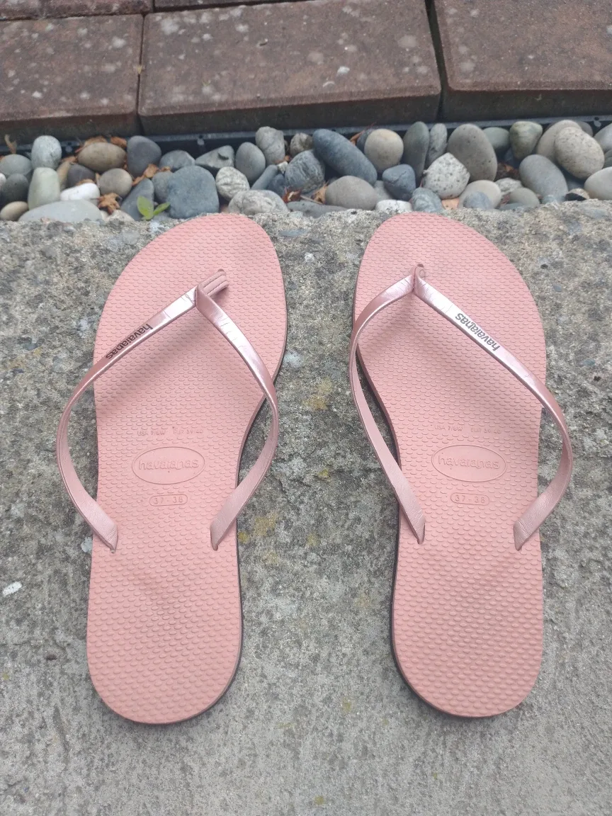 Havaianas Flip Flops size 37-38 image indicator(2)