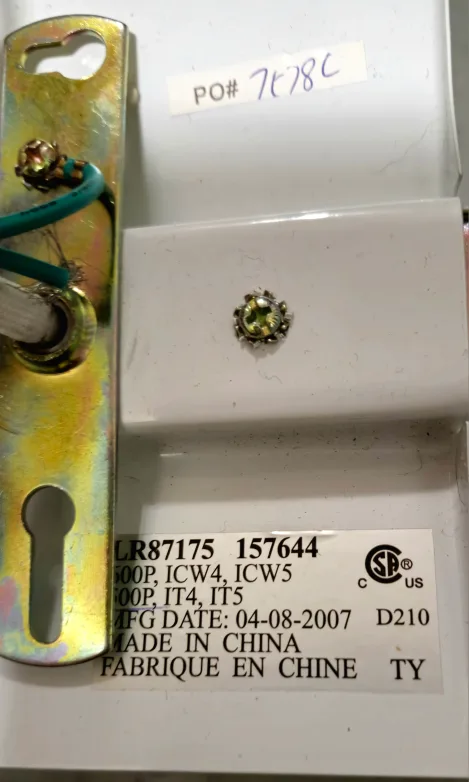 Canarm Vanity Light image indicator(3)