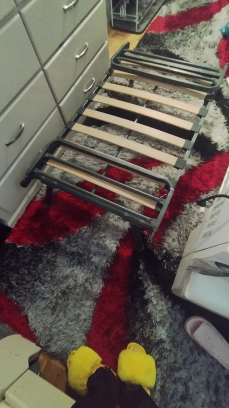 Twin Bed Frame - Metal & Wood Slats - photo 2