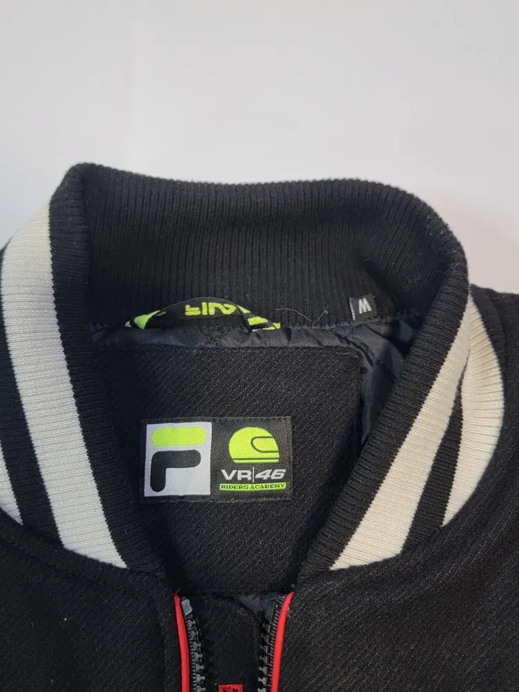 Black Bomber Fila  Jacket image indicator(5)