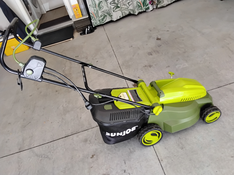 Sun Joe Electric Lawn Mower